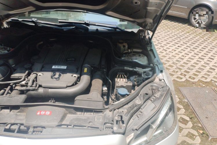 Used Mercedes-Benz E-Class 2014 E 260 L Sport Edition Engine Bay Left