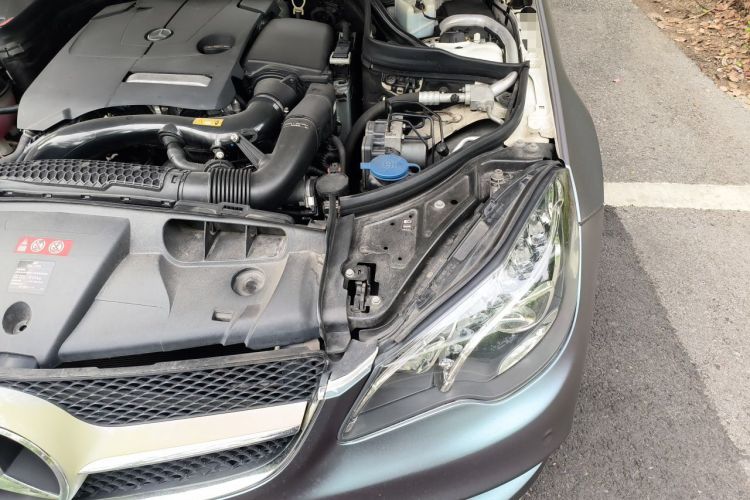 Used Mercedes-Benz E-Class 2014 E 260 Coupe Engine Bay Left