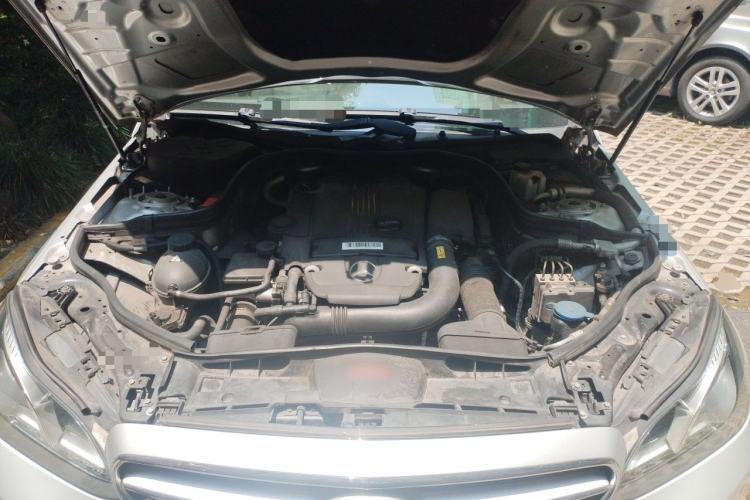 Used Mercedes-Benz E-Class 2014 E 260 L Sport Edition Engine Bay