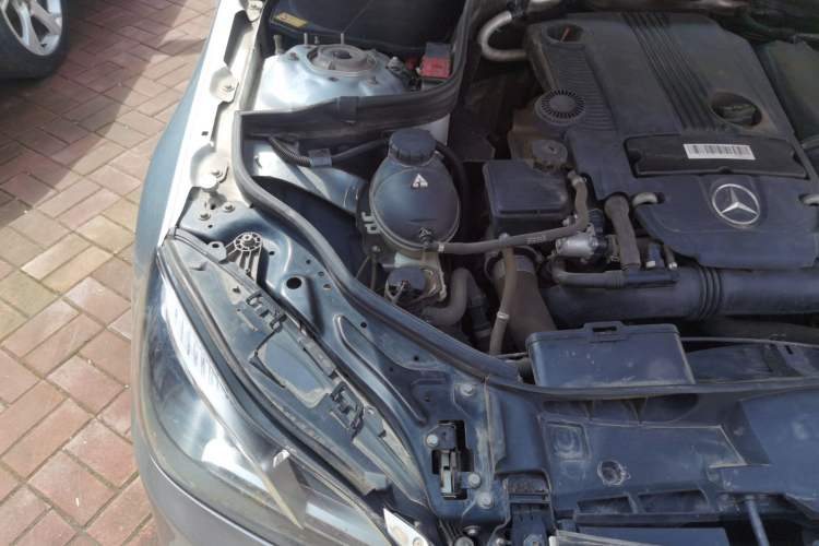 Used Mercedes-Benz E-Class 2014 Restyled E 260 L Sport Edition Engine Bay Right