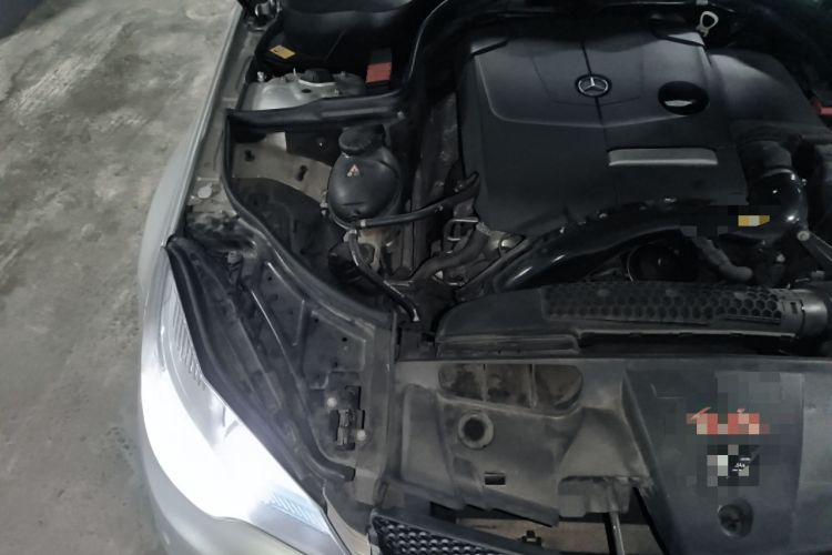 Used Mercedes-Benz E-Class 2014 E 200 Coupe Engine Bay Right