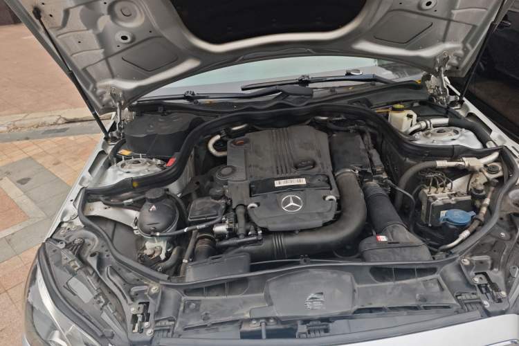 Used Mercedes-Benz E-Class 2014 Restyled E 260 L Sport Edition Engine Bay Right