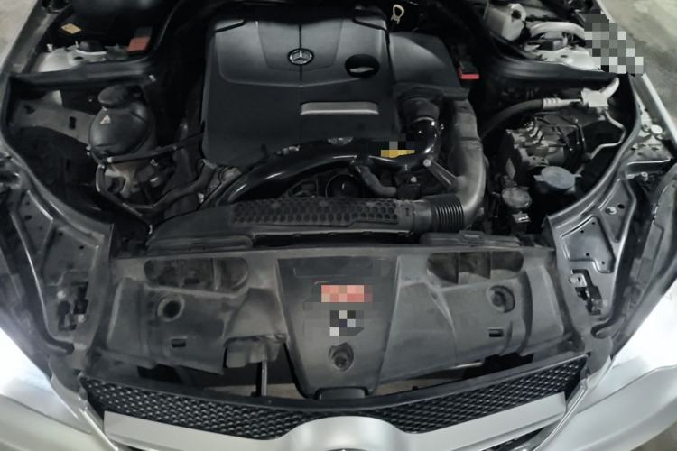 Used Mercedes-Benz E-Class 2014 E 200 Coupe Engine Bay