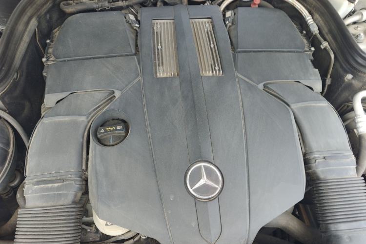Used Mercedes-Benz E-Class 2014 E 400 L Sport Luxury Edition Engine Bay