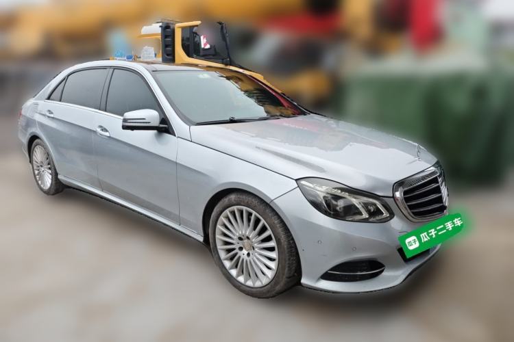 Used Mercedes-Benz E-Class 2014 E 300 L Front Right 45 Deg