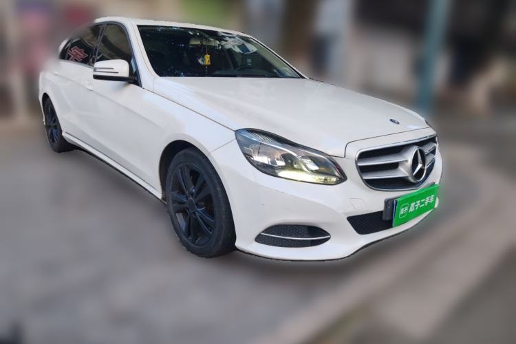 Used Mercedes-Benz E-Class 2014 E 260 L Sport Edition Front Right 45 Deg