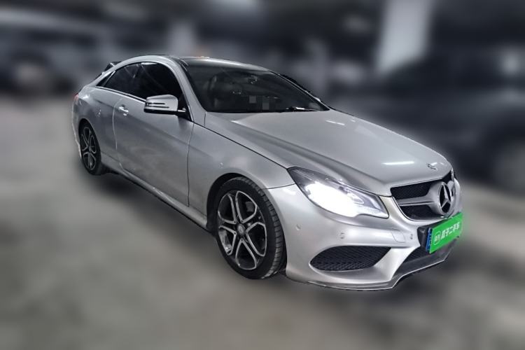 Used Mercedes-Benz E-Class 2014 E 200 Coupe Front Right 45 Deg