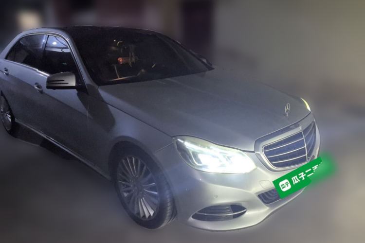 Used Mercedes-Benz E-Class 2014 E 260 L Front Right 45 Deg