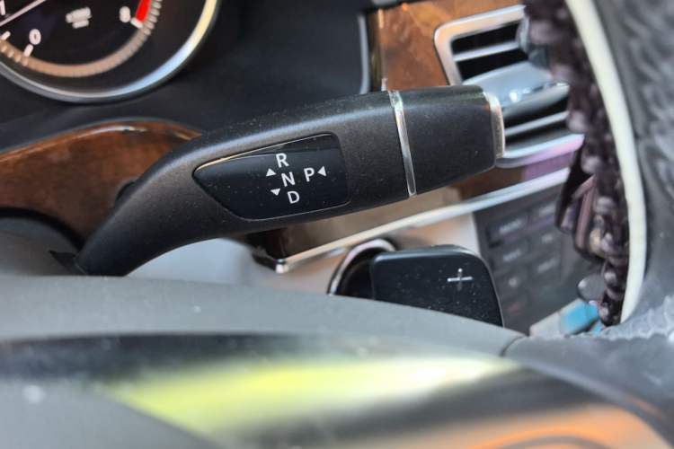 Used Mercedes-Benz E-Class 2014 E 260 L Luxury Model Gear Lever