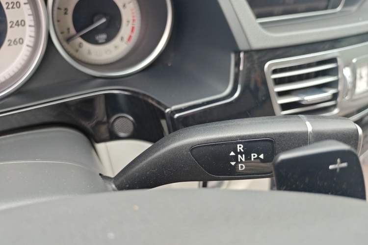 Used Mercedes-Benz E-Class 2014 E 300 L Sport Luxury Edition Gear Lever