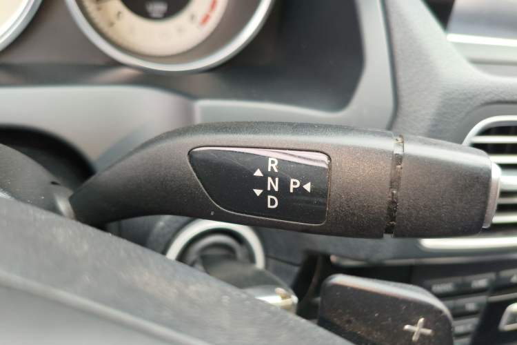 Used Mercedes-Benz E-Class 2014 E 200 Coupe Gear Lever