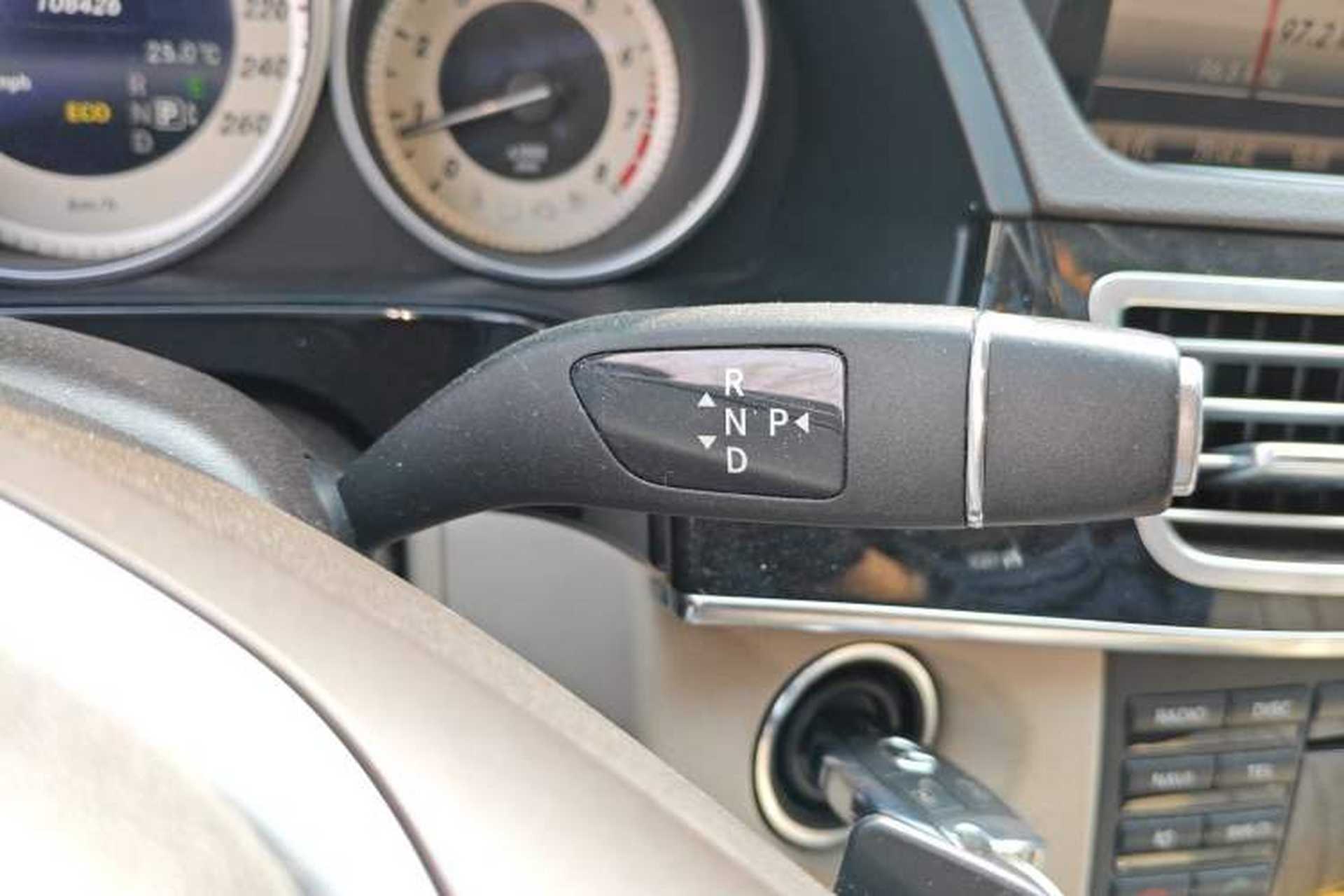 Used Mercedes-Benz E-Class 2014 Revised E 260 L Sport Luxury Edition Gear Lever