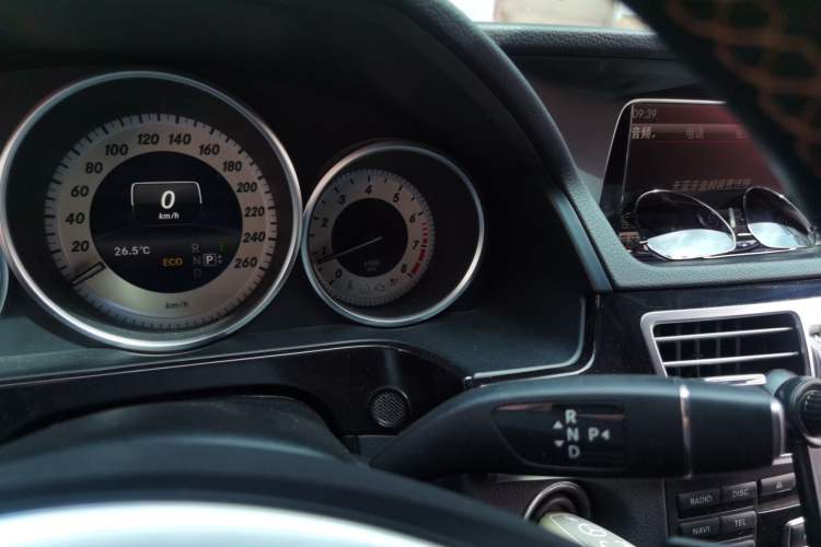 Used Mercedes-Benz E-Class 2014 Restyled E 260 L Sport Edition Gear Lever