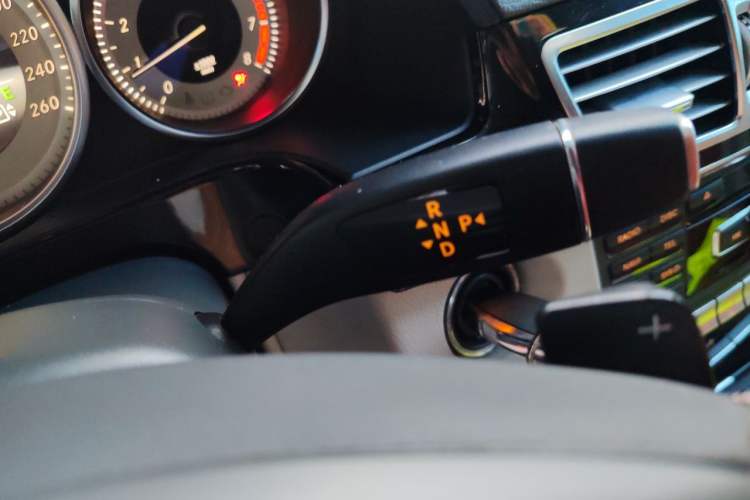 Used Mercedes-Benz E-Class 2014 E 260 L Sport Edition Gear Lever