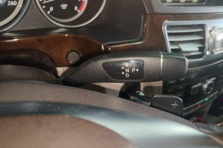 Used Mercedes-Benz E-Class 2014 E 260 L Luxury Model Gear Lever