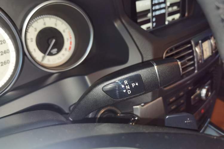 Used Mercedes-Benz E-Class 2014 E 260 Coupe Gear Lever