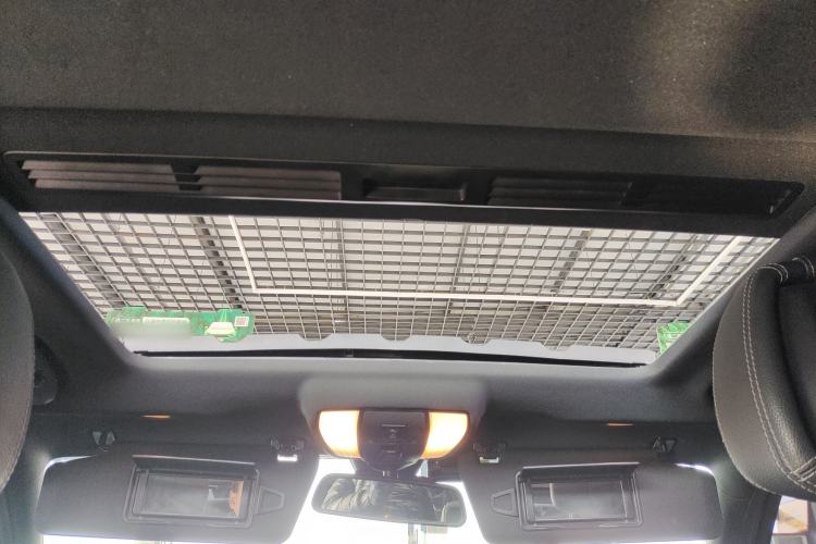 Used Mercedes-Benz E-Class 2014 E 260 L Sport Edition Headliner