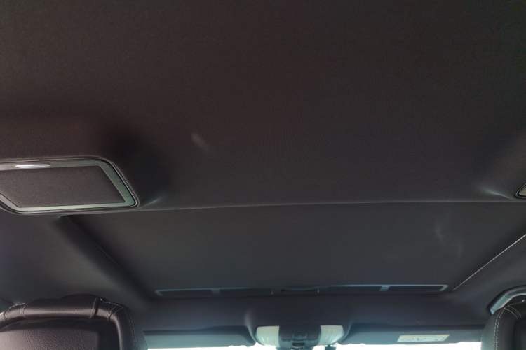 Used Mercedes-Benz E-Class 2014 Restyled E 260 L Sport Edition Headliner