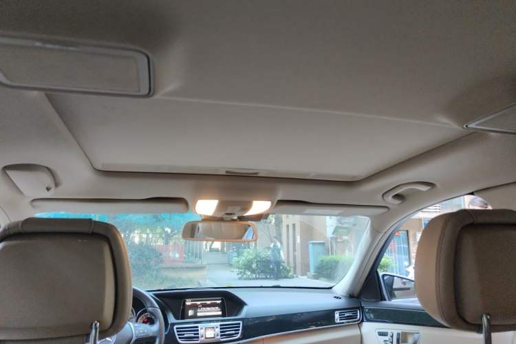 Used Mercedes-Benz E-Class 2014 Restyled E 260 L Sport Edition Headliner