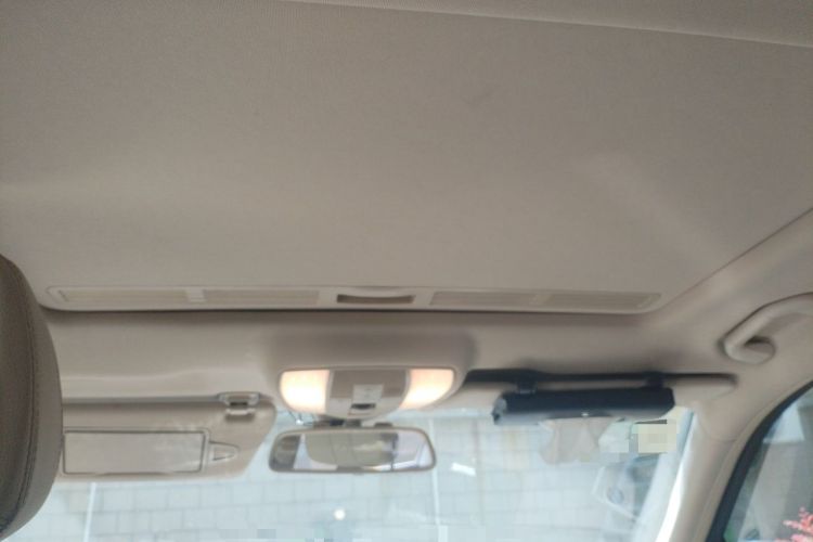 Used Mercedes-Benz E-Class 2014 E 260 L Sport Edition Headliner