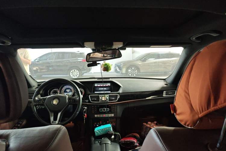 Used Mercedes-Benz E-Class 2014 Revised E 260 L Sport Luxury Edition Headliner