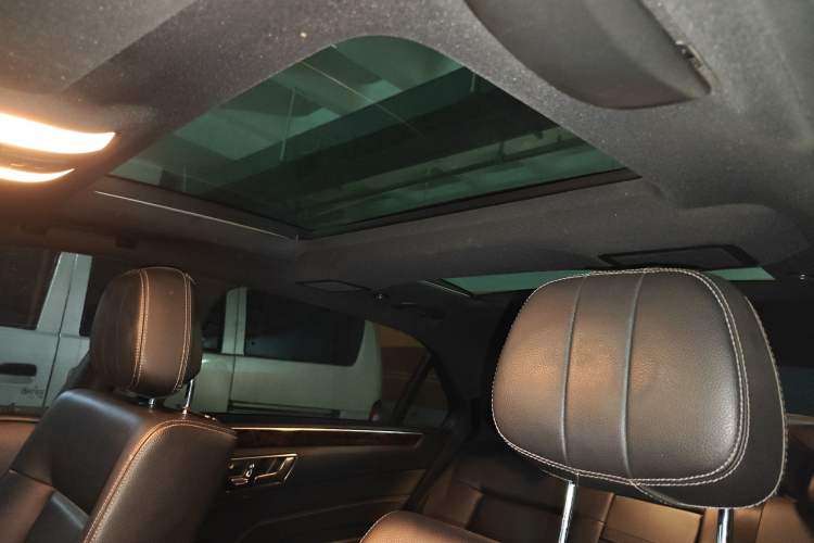 Used Mercedes-Benz E-Class 2014 E 260 L Headliner
