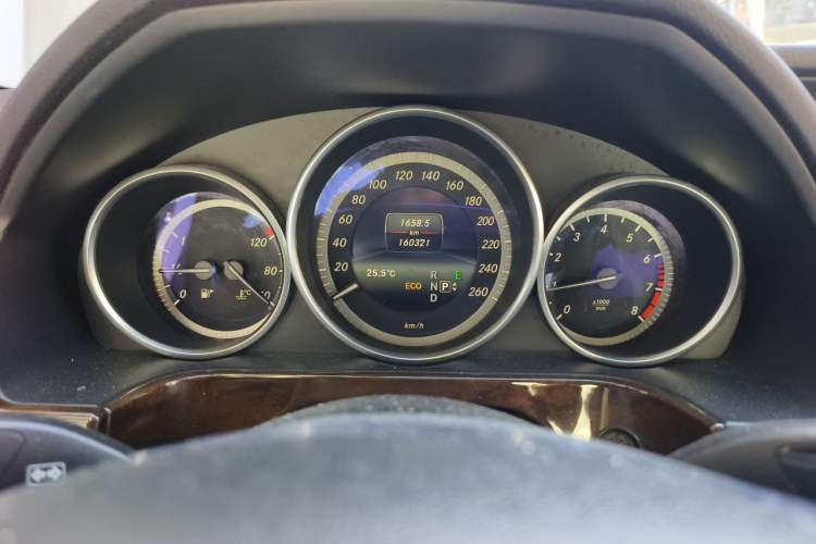 Used Mercedes-Benz E-Class 2014 Facelifted E 260 L Luxury Edition Instrument Cluster