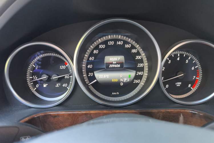 Used Mercedes-Benz E-Class 2014 E 260 L Luxury Model Instrument Cluster