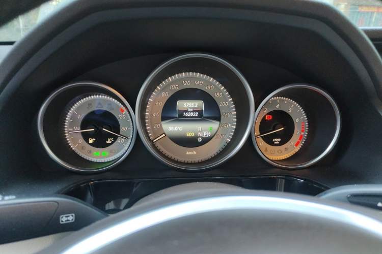 Used Mercedes-Benz E-Class 2014 Restyled E 260 L Sport Edition Instrument Cluster