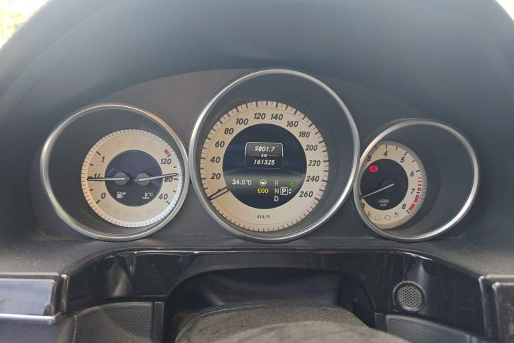 Used Mercedes-Benz E-Class 2014 E 400 L Sport Luxury Edition Instrument Cluster