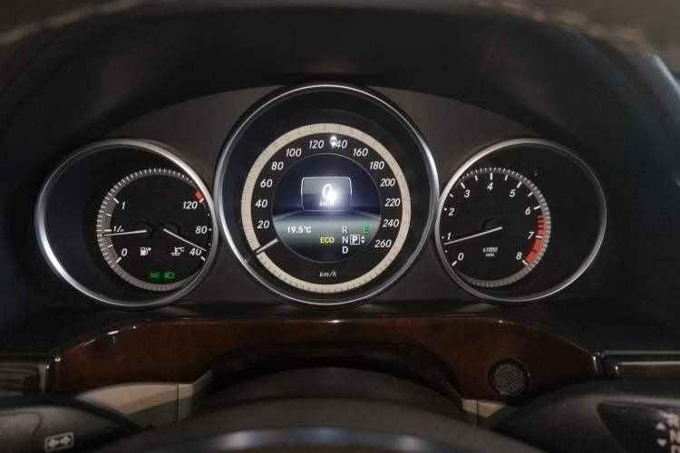 Used Mercedes-Benz E-Class 2014 E 260 L Luxury Model Instrument Cluster