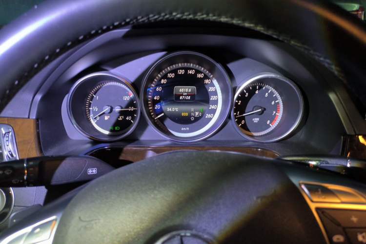 Used Mercedes-Benz E-Class 2014 E 260 L Luxury Model Instrument Cluster