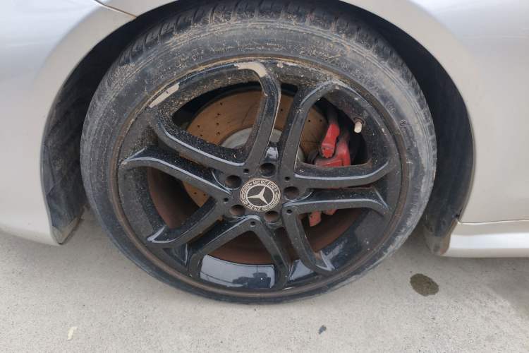Used Mercedes-Benz E-Class 2014 E 200 Coupe Left Front Wheel Hub