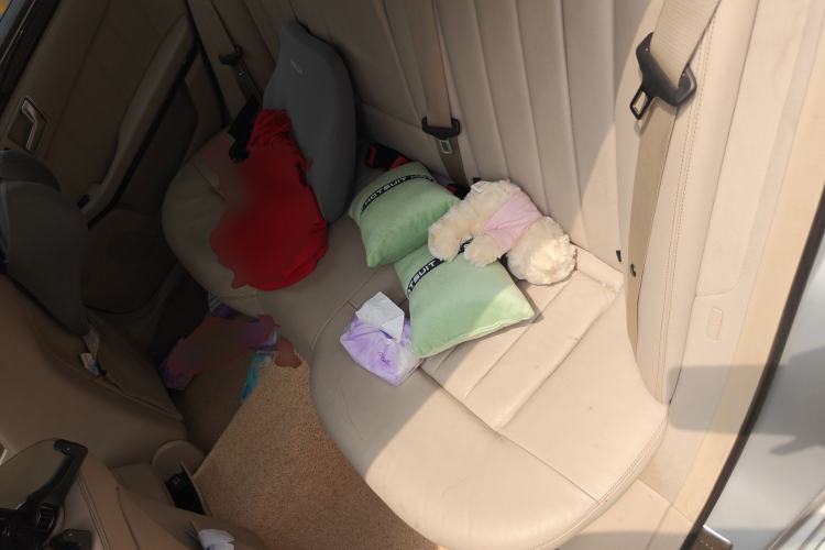 Used Mercedes-Benz E-Class 2014 E 260 L Luxury Model Left Rear Seat