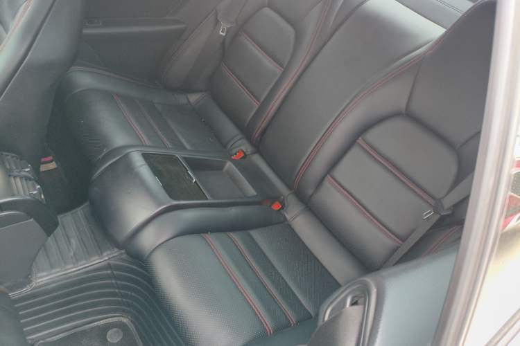 Used Mercedes-Benz E-Class 2014 E 200 Coupe Left Rear Seat