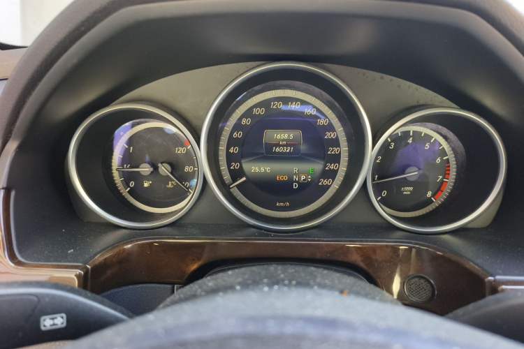Used Mercedes-Benz E-Class 2014 Facelifted E 260 L Luxury Edition Odometer Close Up