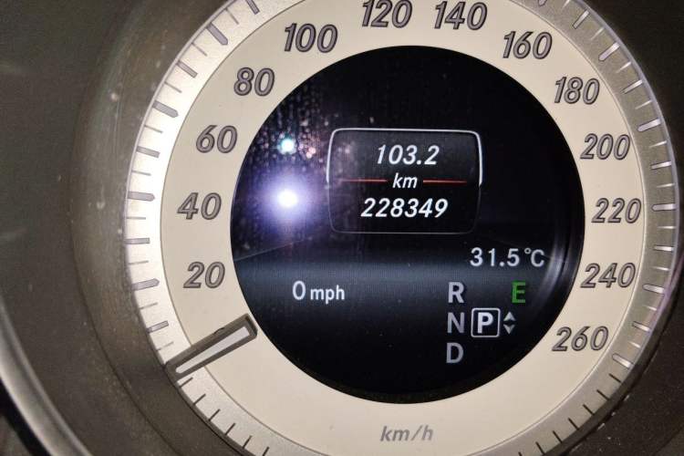Used Mercedes-Benz E-Class 2014 E 300 L Sport Edition Odometer Close Up