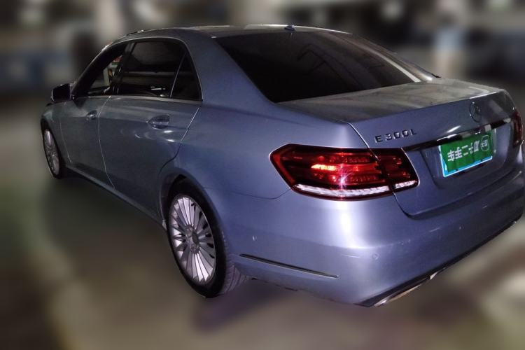 Used Mercedes-Benz E-Class 2014 E 300 L Sport Edition Rear Left 45 Deg