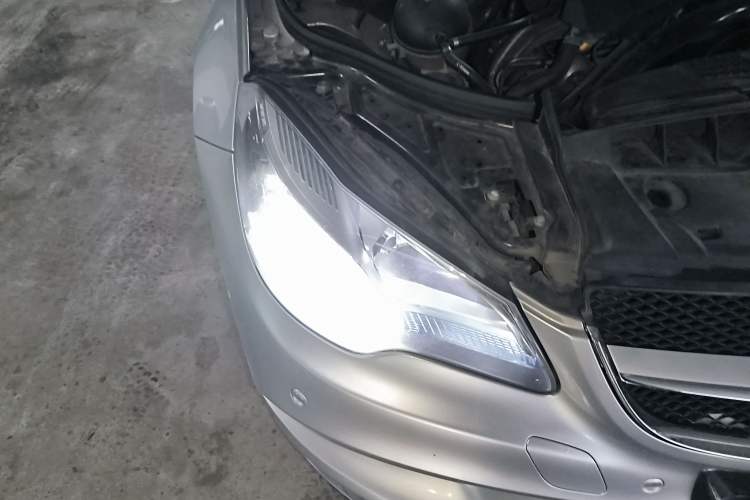 Used Mercedes-Benz E-Class 2014 E 200 Coupe Right Front Headlight