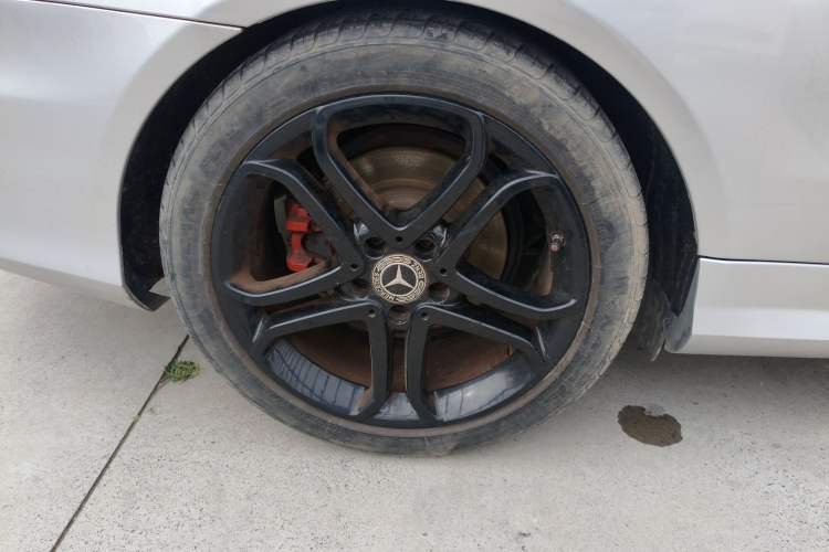 Used Mercedes-Benz E-Class 2014 E 200 Coupe Right Rear Wheel Hub