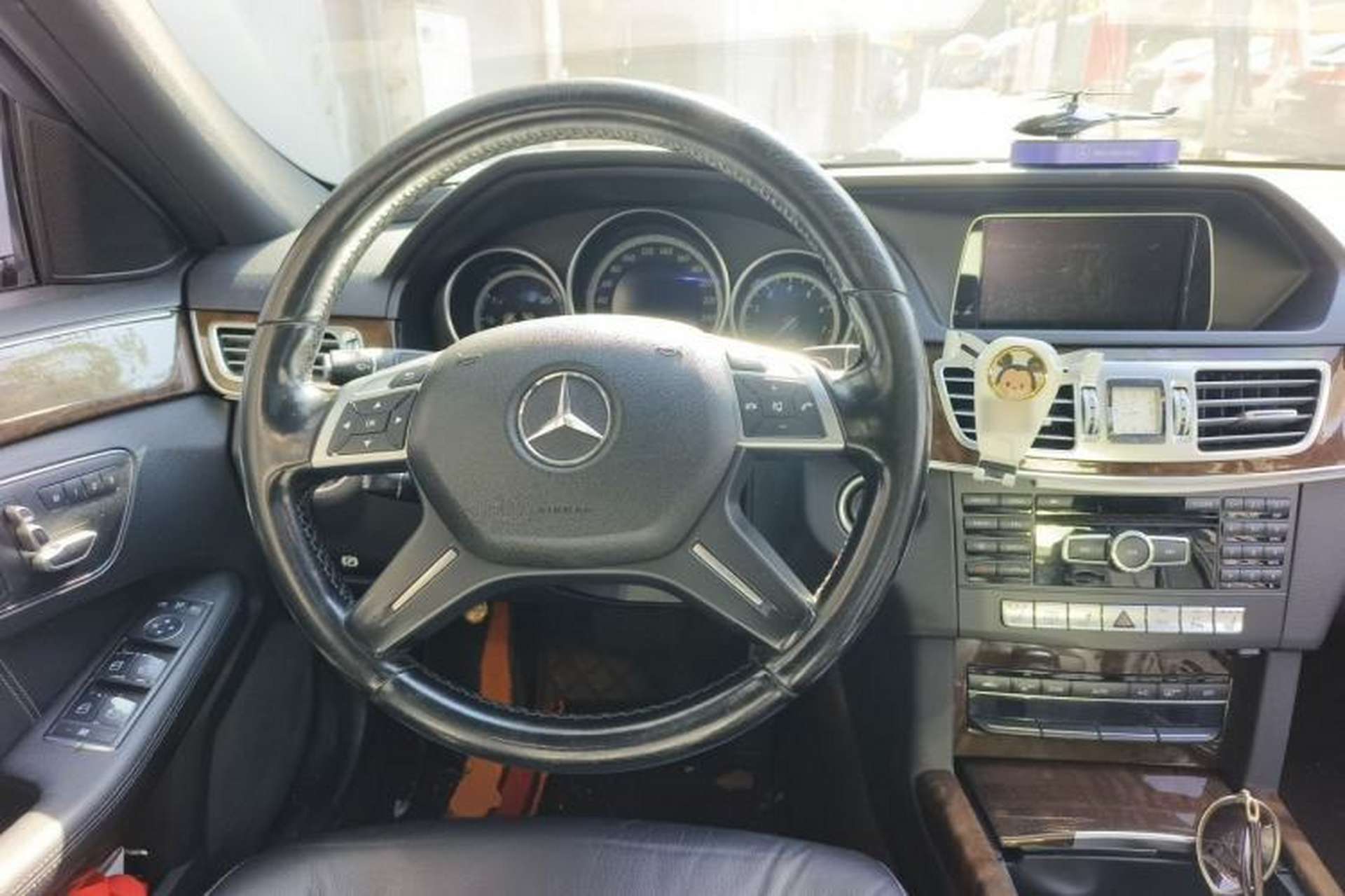Used Mercedes-Benz E-Class 2014 Facelifted E 260 L Luxury Edition Steering Wheel