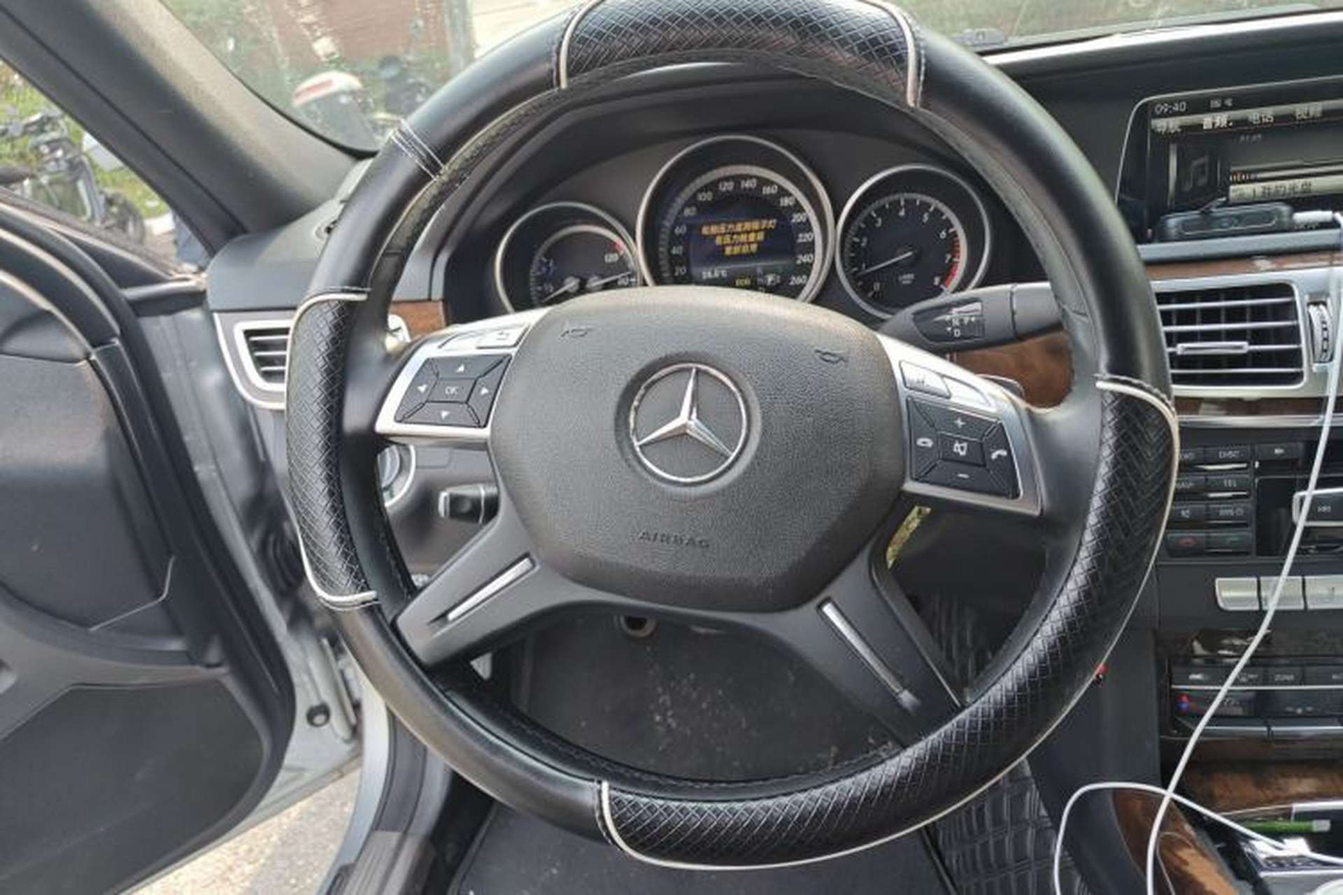Used Mercedes-Benz E-Class 2014 E 260 L Steering Wheel
