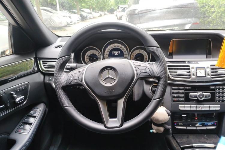 Used Mercedes-Benz E-Class 2014 Restyled E 260 L Sport Edition Steering Wheel