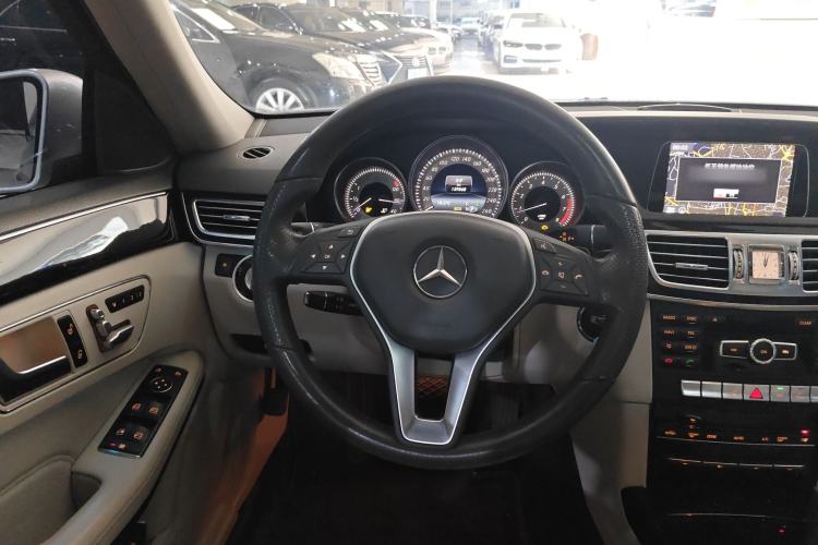 Used Mercedes-Benz E-Class 2014 E 260 L Sport Edition Steering Wheel