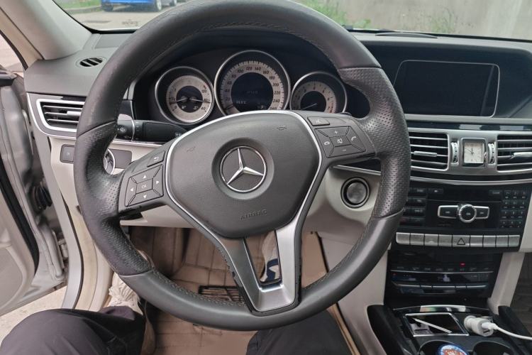 Used Mercedes-Benz E-Class 2014 E 300 L Sport Luxury Edition Steering Wheel