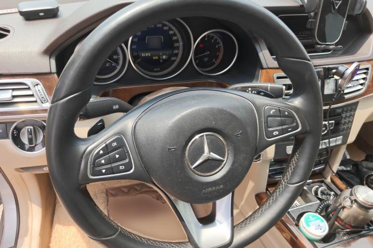 Used Mercedes-Benz E-Class 2014 E 260 L Luxury Model Steering Wheel