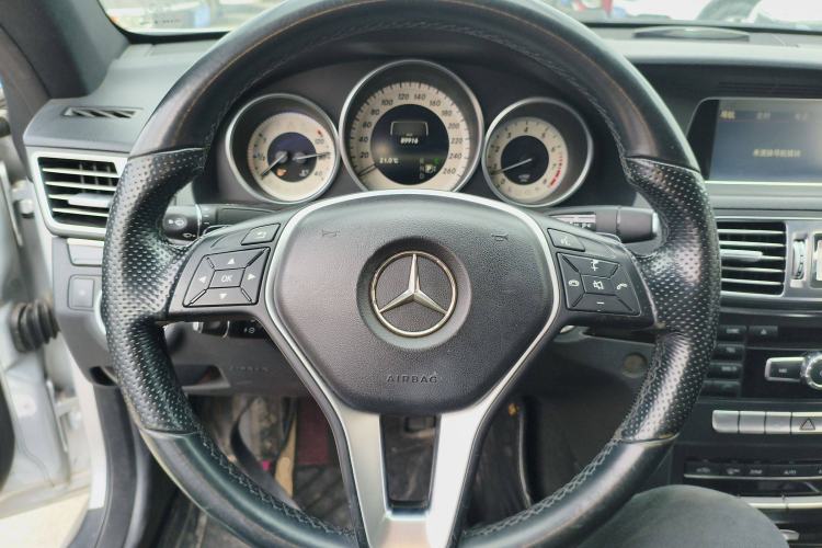 Used Mercedes-Benz E-Class 2014 E 200 Coupe Steering Wheel