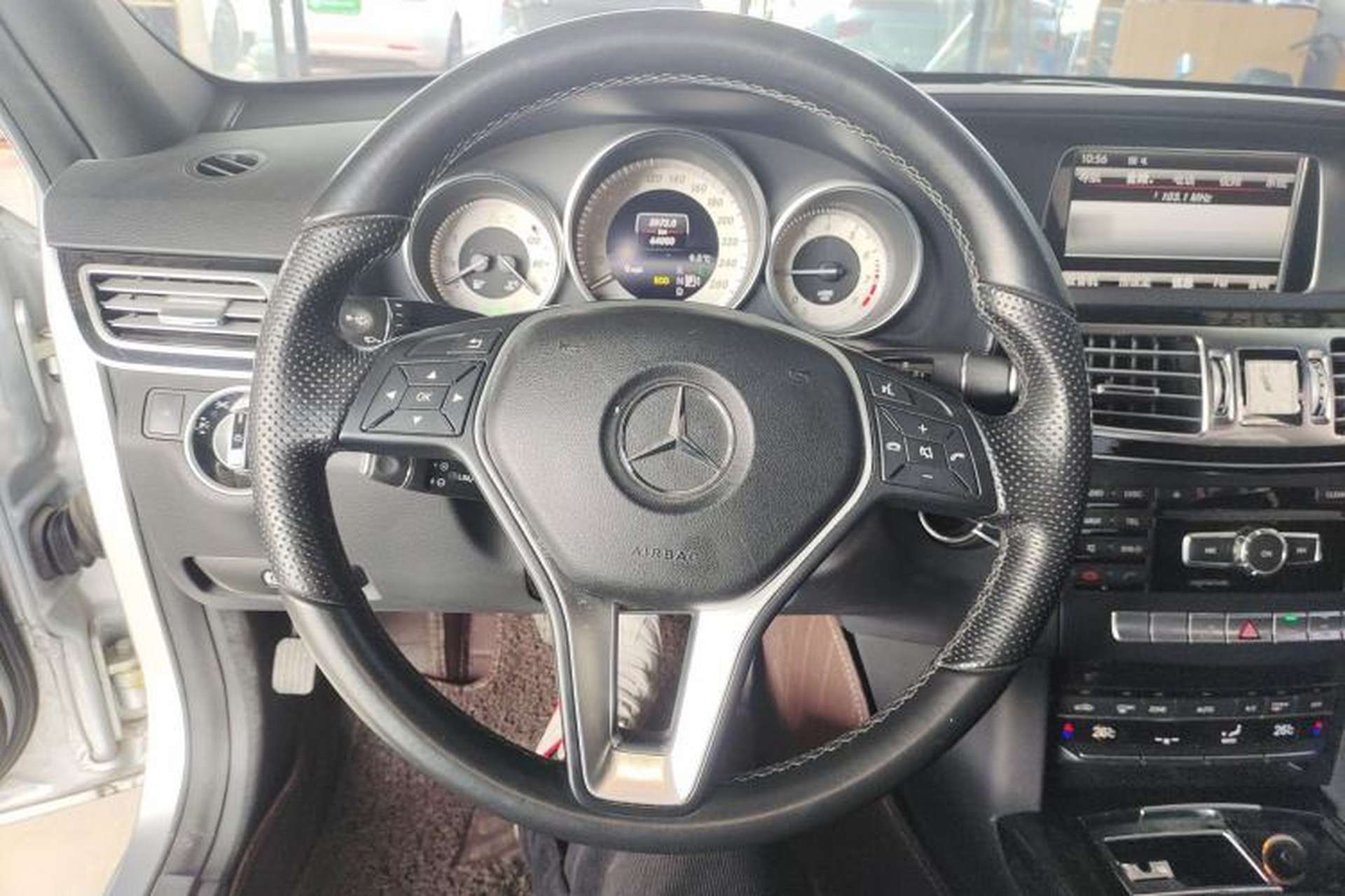 Used Mercedes-Benz E-Class 2014 E 260 L Sport Edition Steering Wheel