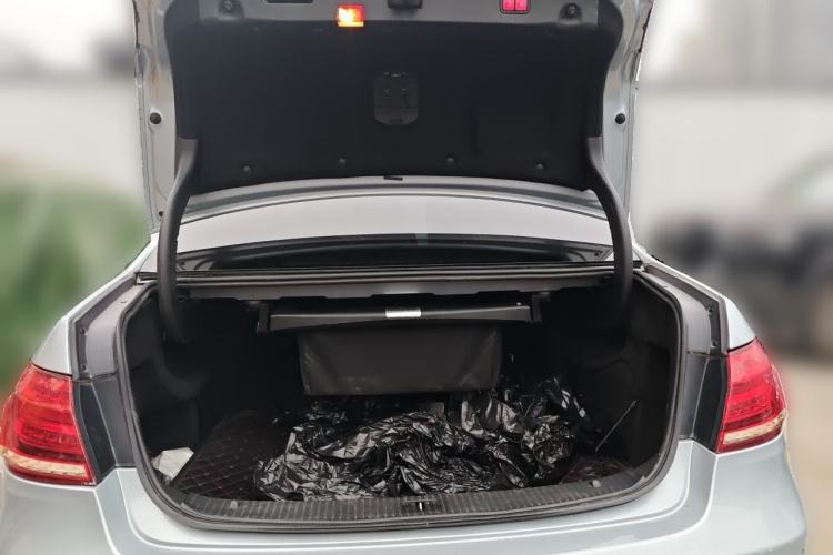 Used Mercedes-Benz E-Class 2014 E 300 L Trunk