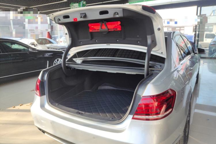 Used Mercedes-Benz E-Class 2014 E 260 L Sport Edition Trunk